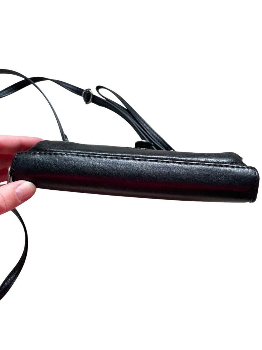 The Sak Black Leather Crossbody Wallet With Adjustable Strap & Multiple Card Slo - Picture 3 of 7